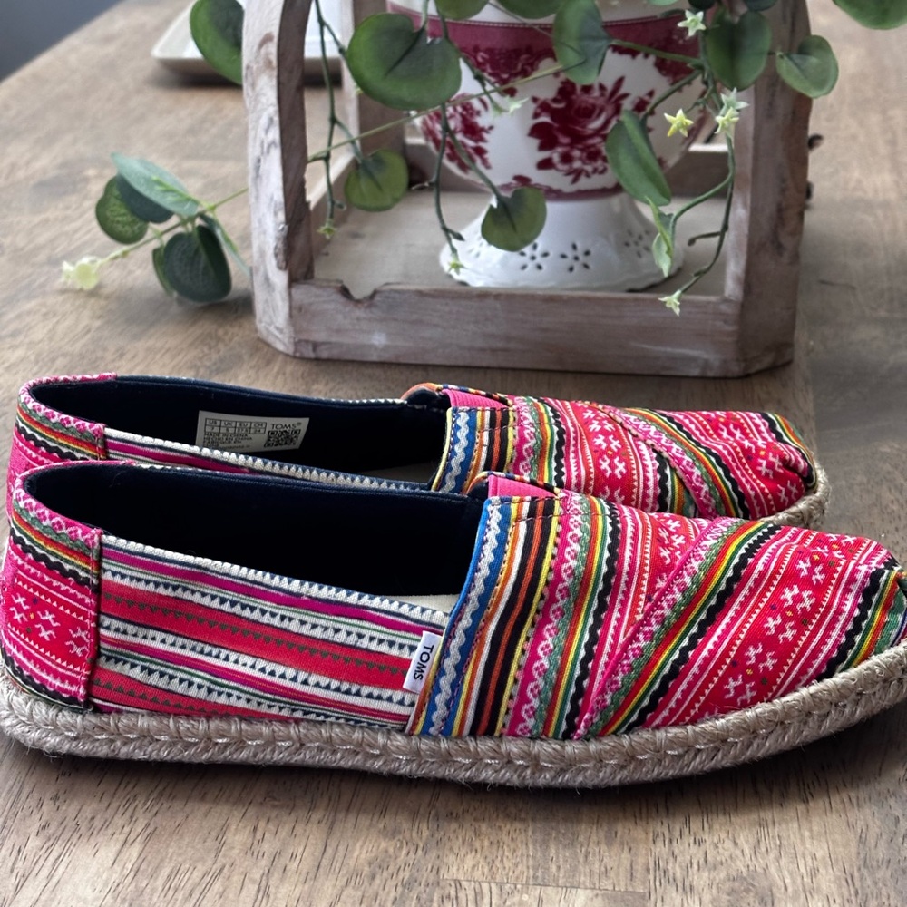 Tom’s Alpargata slip on espadrilles - Picture 6 of 7